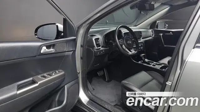 Kia Sportage The Bold 2021 — Photo 10/20