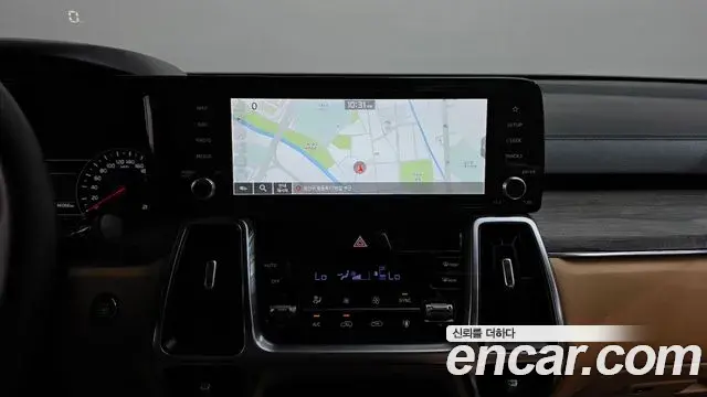 Kia Sorento 2021 — ფოტო 18/20