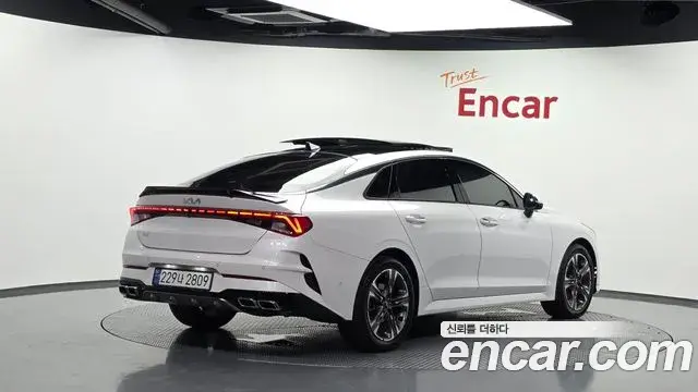 Kia K5 2023 — Şəkil 6/34