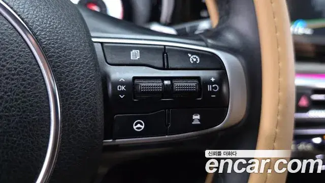 Kia K5 2023 — Şəkil 16/34