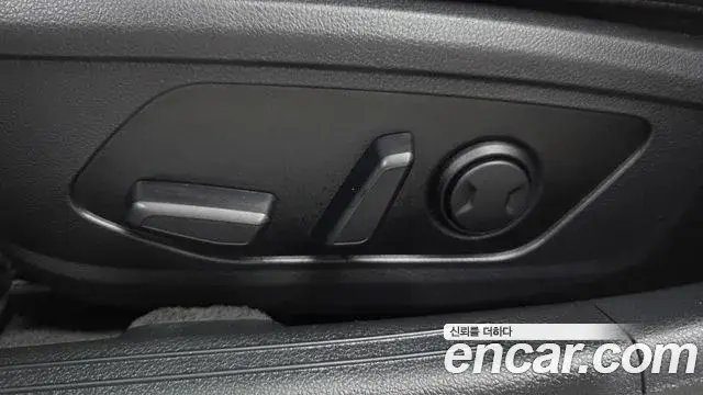 Kia K5 2023 — Şəkil 18/34