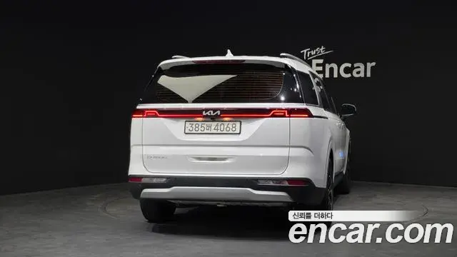 Kia Carnival 2021 — Фото 4/20
