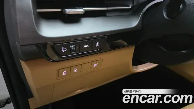 Kia Carnival 2021 — Фото 14/20