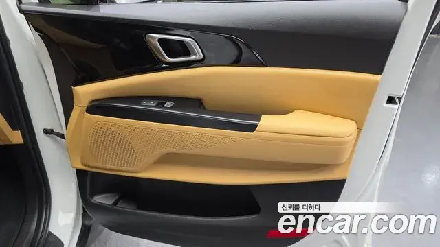 Kia Carnival 2021 — Şəkil 15/31