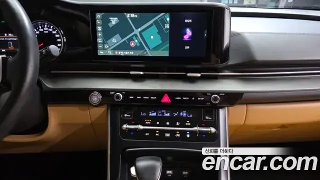 Kia Carnival 2021 — Şəkil 20/31