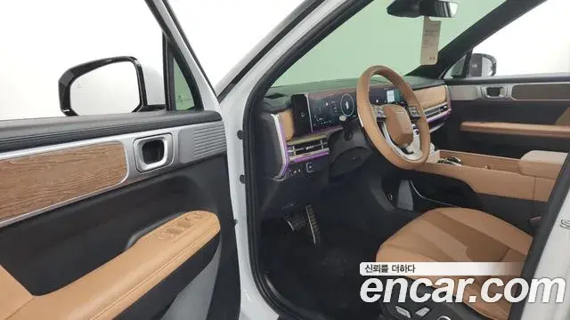 Hyundai Santa Fe 2024 — ფოტო 28/32
