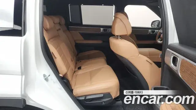 Hyundai Santa Fe 2024 — ფოტო 2/32