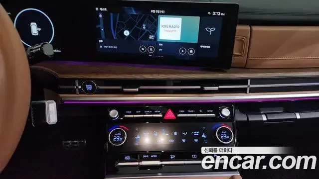Hyundai Santa Fe 2024 — ფოტო 21/32