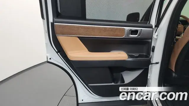 Hyundai Santa Fe 2024 — ფოტო 14/32