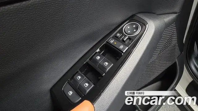 Kia Seltos 2024 — Photo 9/36