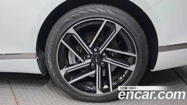 Genesis G80 2025 — ფოტო 22/39