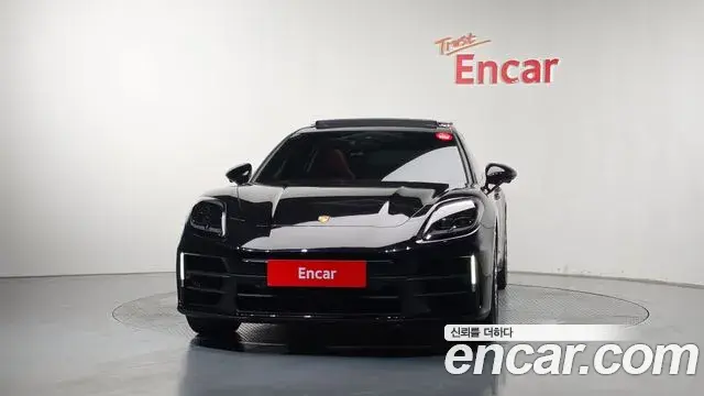 Porsche Panamera 2025 — ფოტო 31/40