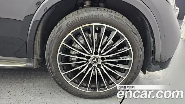 Mercedes-Benz GLC-Class 2023 — ფოტო 21/31