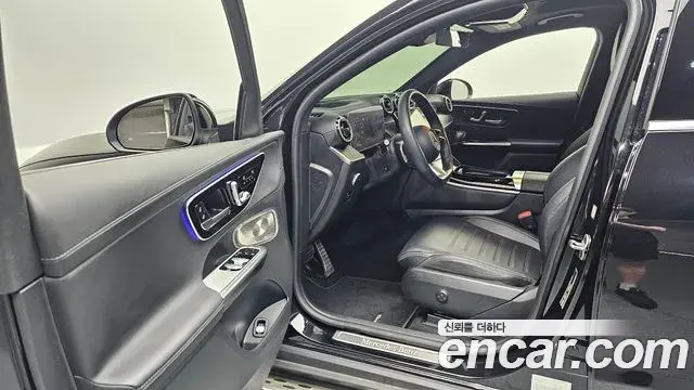 Mercedes-Benz GLC-Class 2023 — ფოტო 30/31