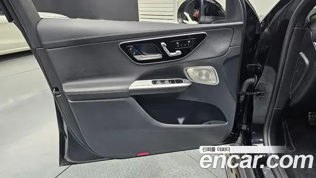 Mercedes-Benz GLC-Class 2023 — ფოტო 20/31