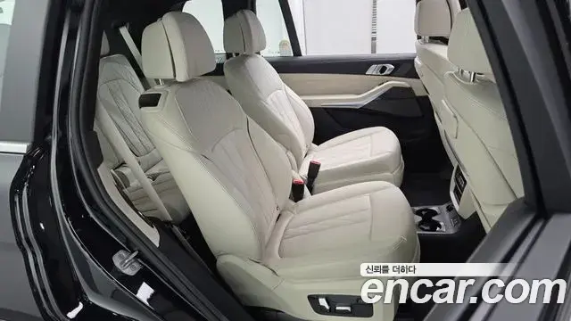 BMW X7 2025 — Фото 11/20