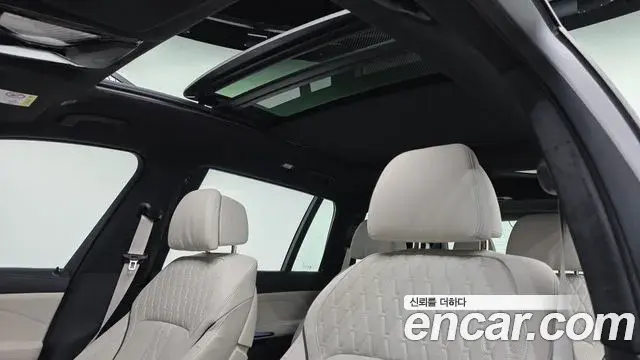 BMW X7 2025 — Фото 19/20