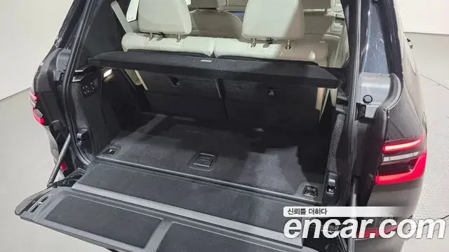 BMW X7 2025 — Şəkil 11/34