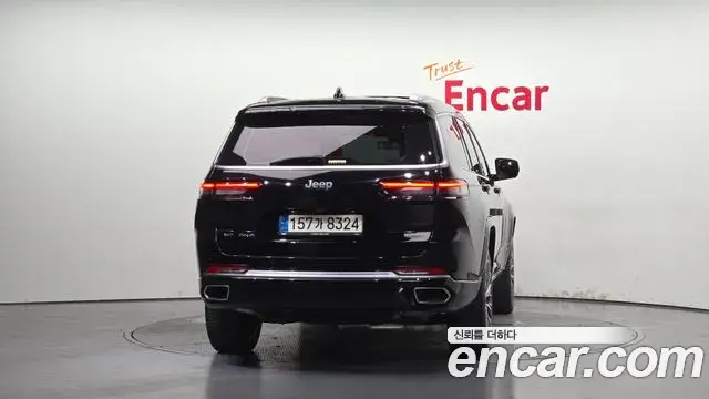 Jeep Grand Cherokee 2022 — Şəkil 25/35