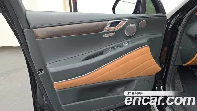 Genesis GV80 2024 — ფოტო 18/35