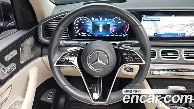 Mercedes-Benz GLE-Class 2023 — Photo 15/38