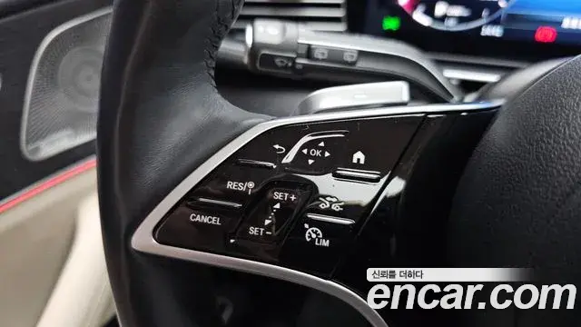 Mercedes-Benz GLE-Class 2023 — Photo 38/38