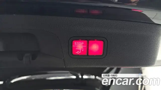 Mercedes-Benz GLE-Class 2023 — Photo 10/38