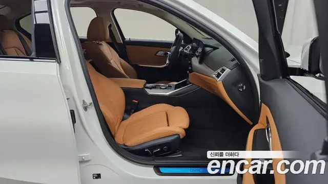 BMW 3 Series 2025 — Şəkil 24/37