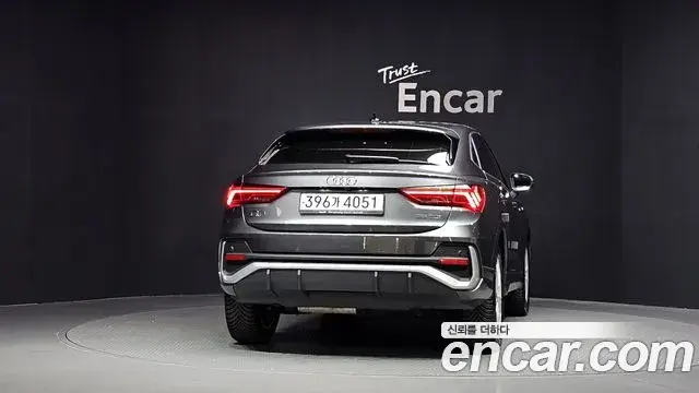 Audi Q3 2022 — Фото 4/20