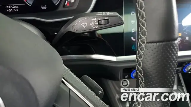 Audi Q3 2022 — ფოტო 19/32