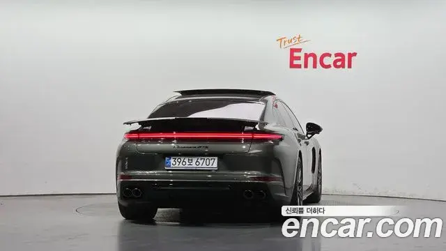 Porsche Panamera 2025 — Фото 4/20