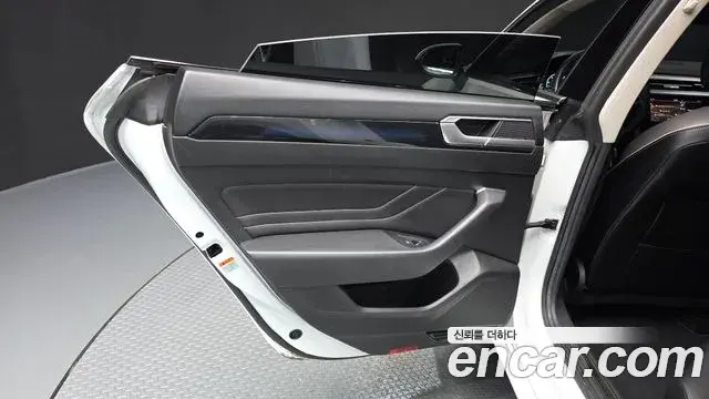 Volkswagen Arteon 2022 — Şəkil 23/35