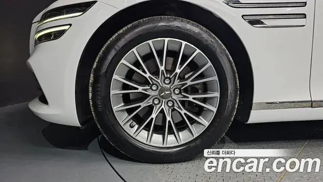 Genesis G80 2023 — Şəkil 15/31