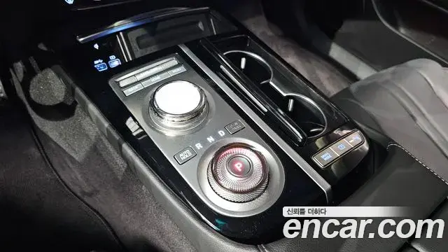 Genesis G80 2023 — Şəkil 13/31