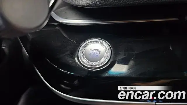 Genesis G80 2023 — Şəkil 30/31