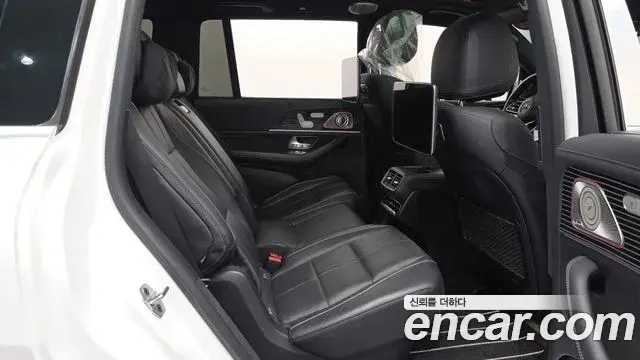 Mercedes-Benz GLS-Class 2021 — Photo 7/41