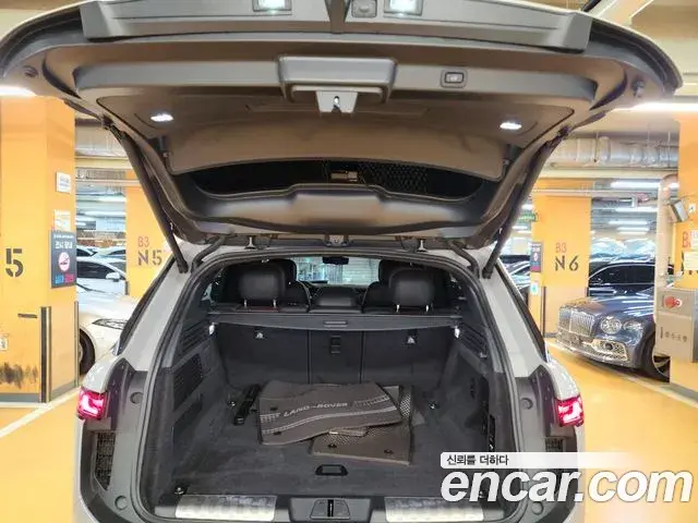 Land Rover Range Rover Sport 2023 — Photo 12/19