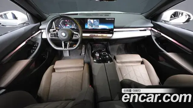 BMW 5 Series 2025 — Фото 7/20