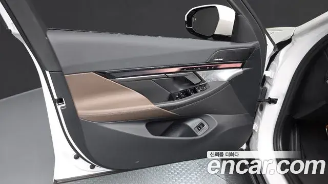 BMW 5 Series 2025 — ფოტო 9/33