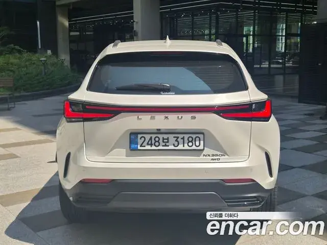 Lexus NX350h 2025 — Photo 3/20