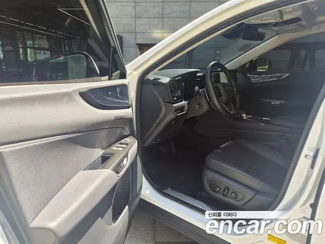 Lexus NX350h 2025 — Photo 9/20
