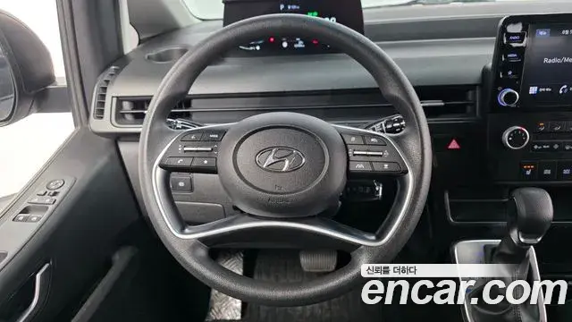 Hyundai Staria 2022 — Фото 13/20