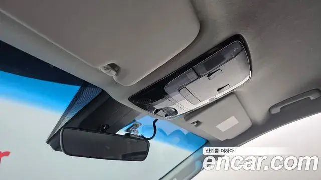 Hyundai Staria 2022 — Фото 19/20