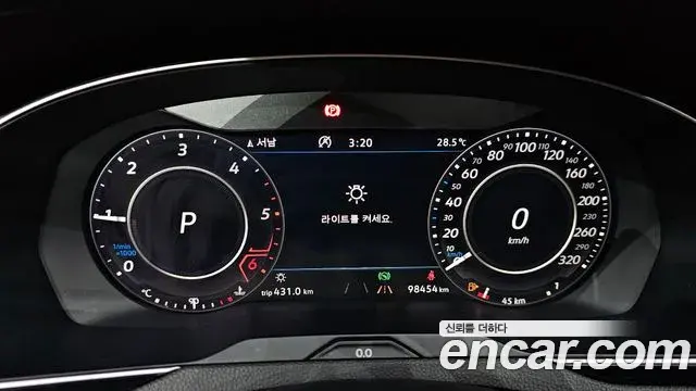 Volkswagen Arteon 2019 — ფოტო 13/20