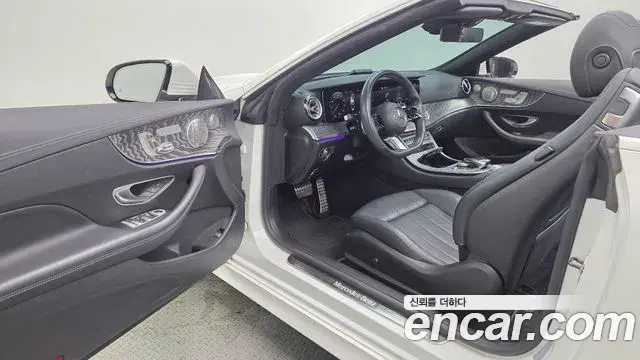 Mercedes-Benz E-Class 2021 — Фото 10/20