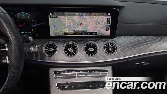 Mercedes-Benz E-Class 2021 — Фото 13/20