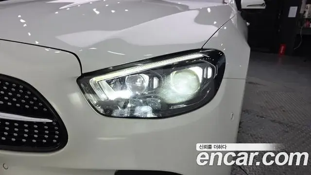 Mercedes-Benz E-Class 2021 — ფოტო 6/33
