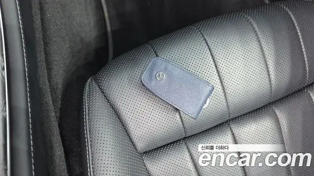 Mercedes-Benz E-Class 2021 — ფოტო 15/33