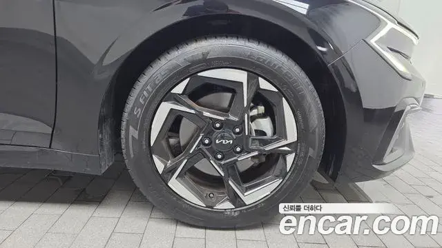 Kia K5 2024 — Şəkil 9/33