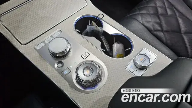 Genesis GV80 2024 — Şəkil 30/35